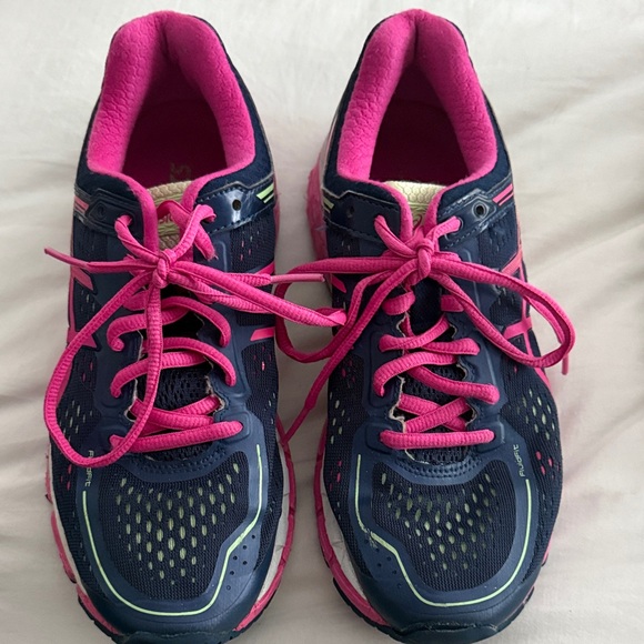 Asics Gel Kayano 22 size 7 pink and blue - Picture 1 of 9